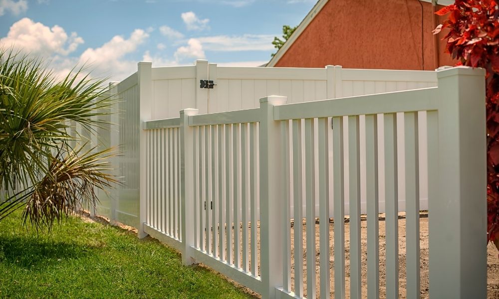 Discover the Beauty and Durability of Vinyl Fencing in San Jose